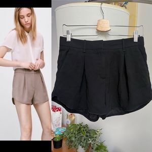 Aritzia Babaton Black Dressy Antoine Short